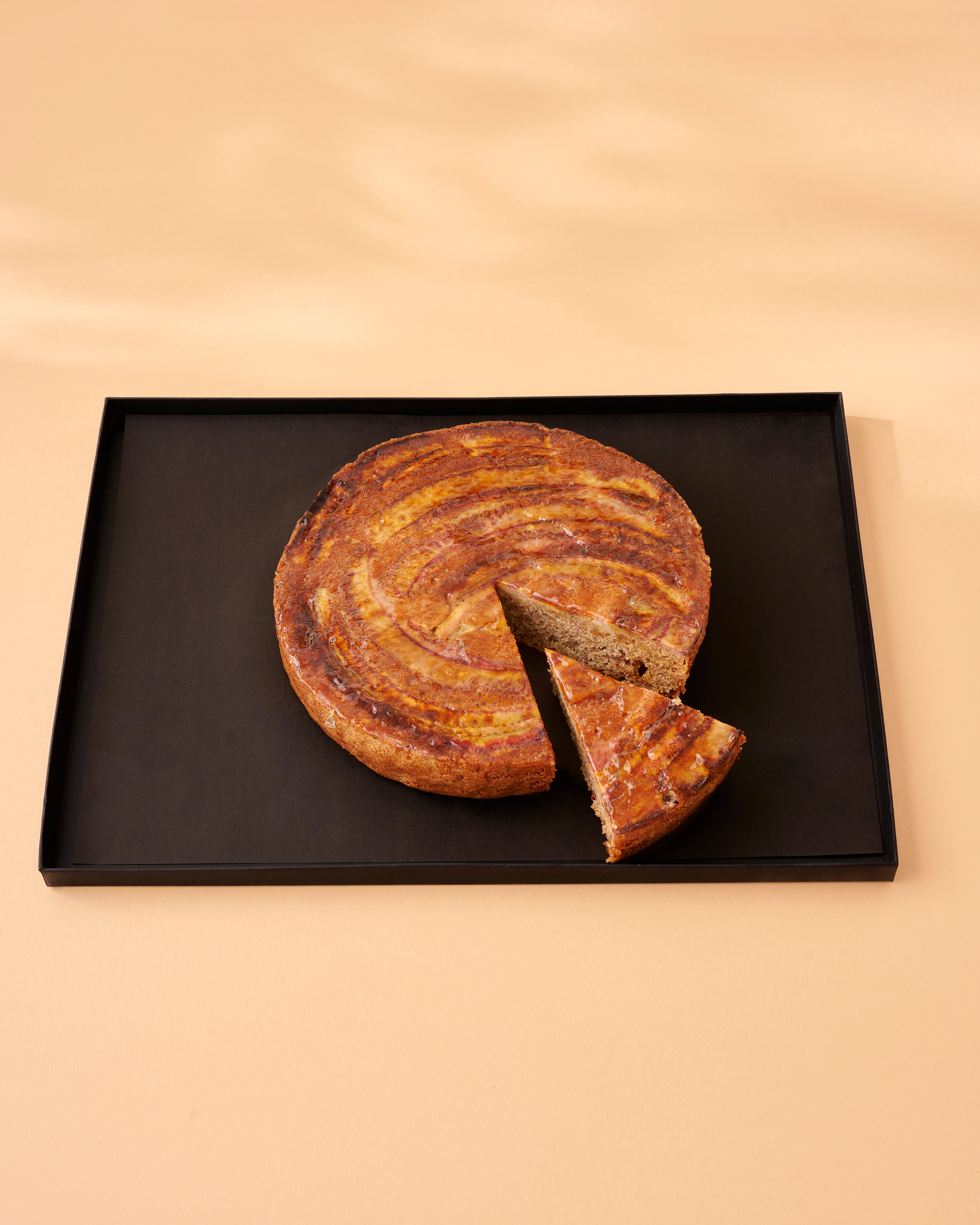 [import_photos] Tea time/grand_plateau_banana_bread_45695.webp